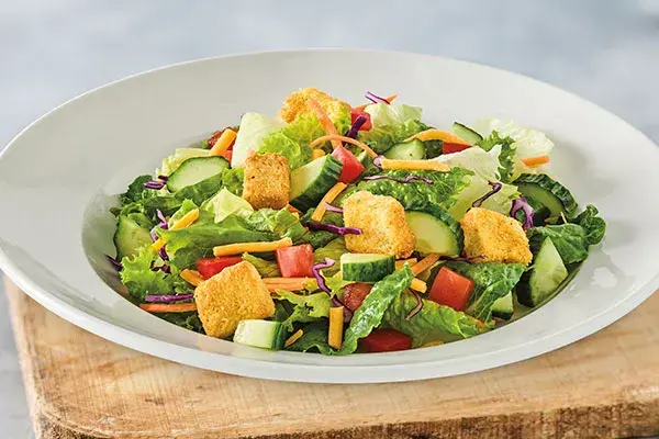 Fresh Red Robin Salad